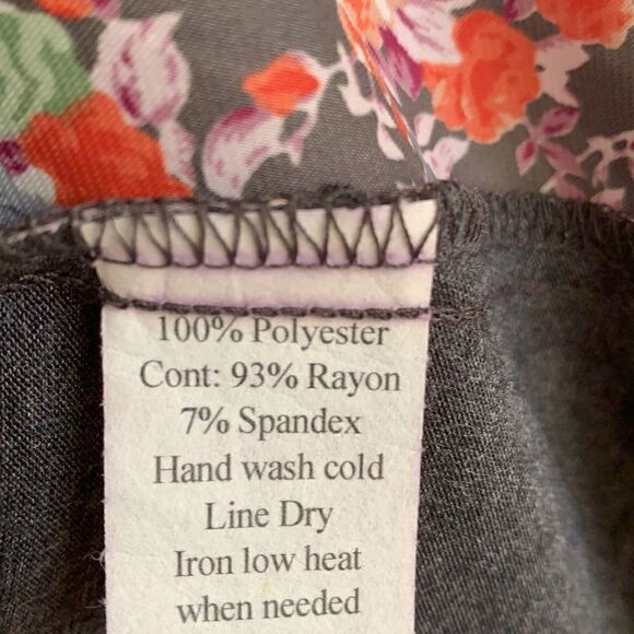 CINNAMON GIRL LEILA Tank - Picture 8 of 8